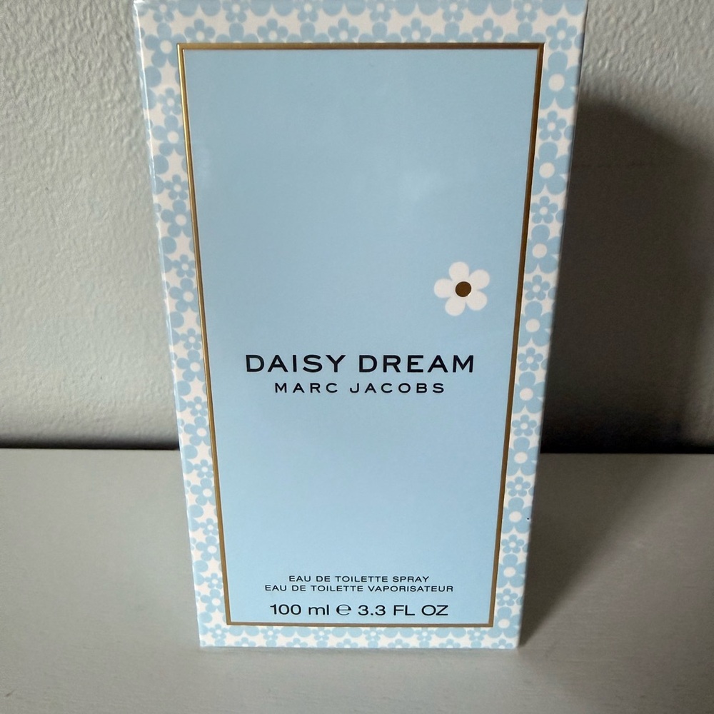 Marc Jacobs Daisy Dream Light Blue Floral Box